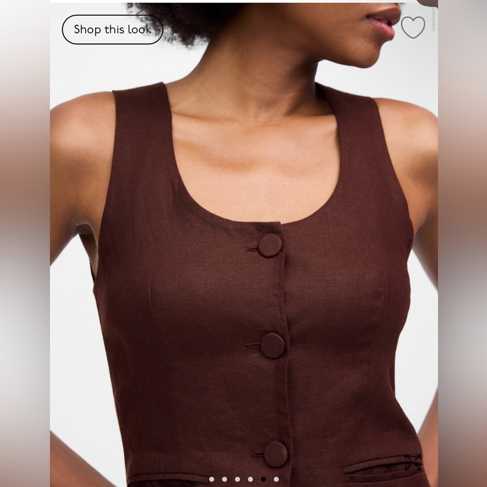 Linen Scoopneck Cutaway Vest - Picture 4 of 6